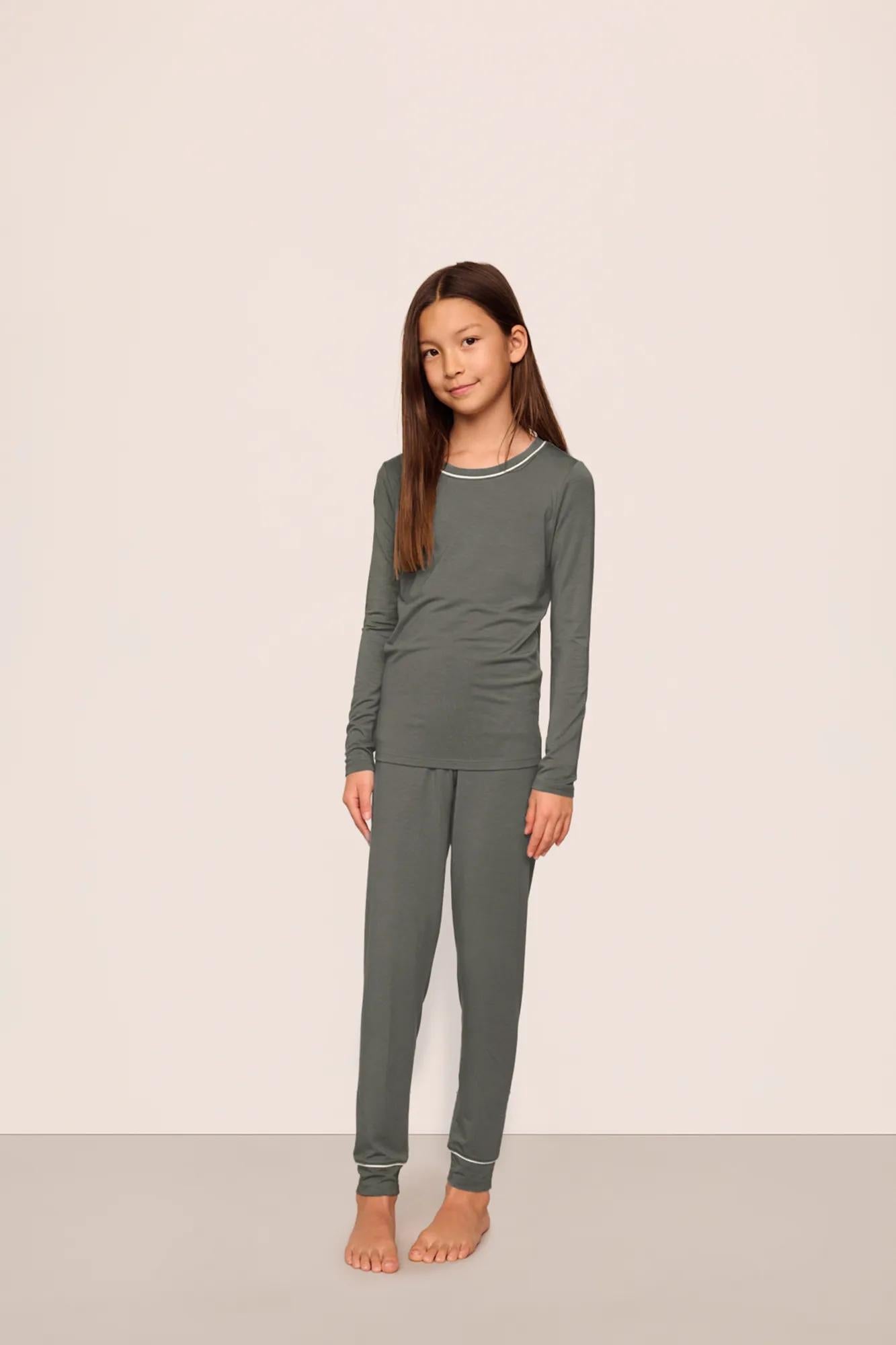 Smokey Olive/Ivory,2